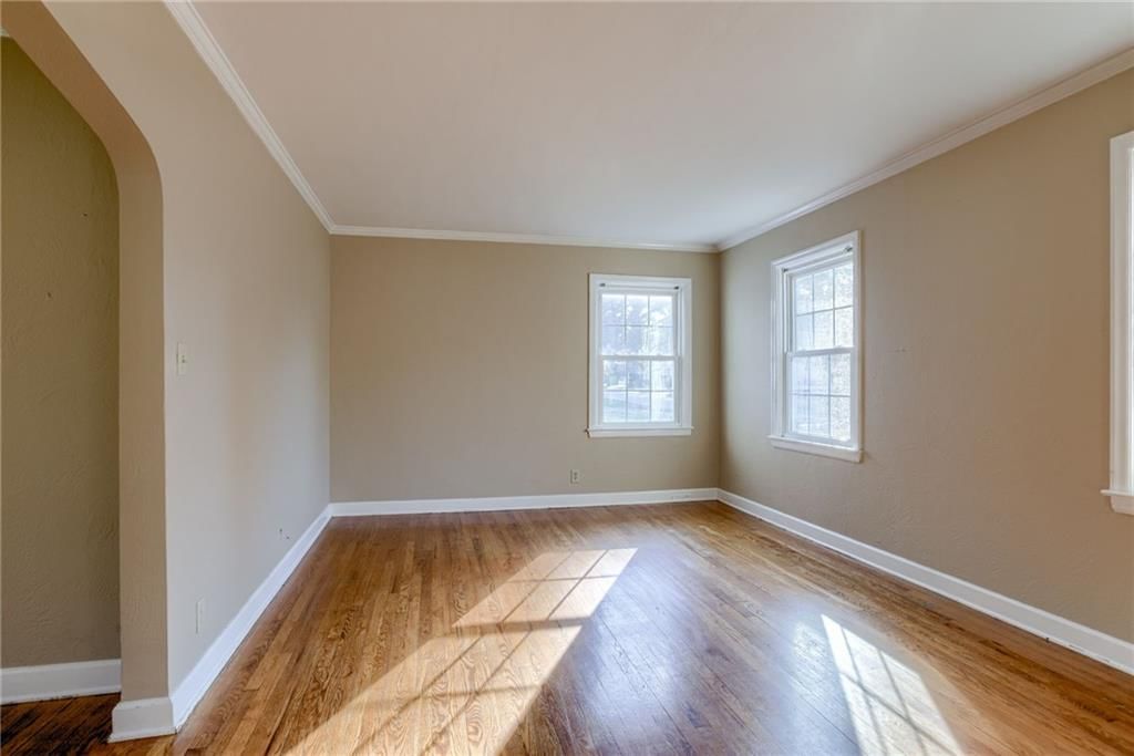 1308 W 29th Street — photo 5
