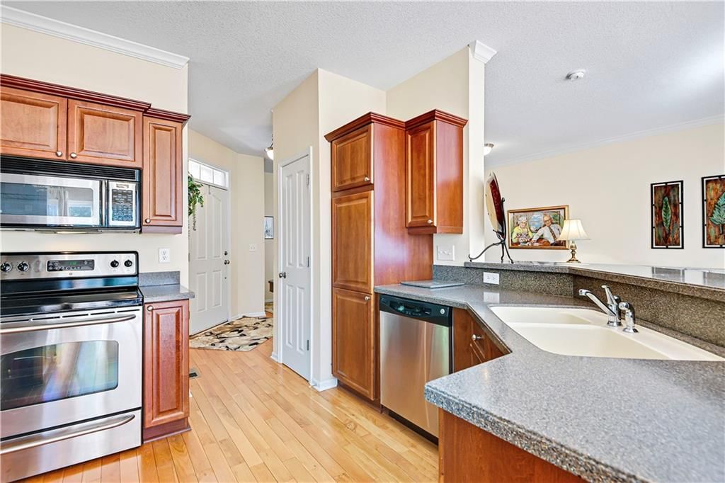 16169 Linden Street — photo 13