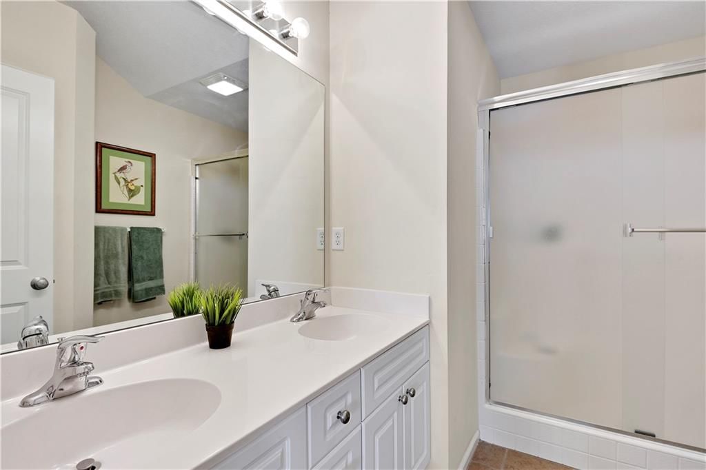 16169 Linden Street — photo 23