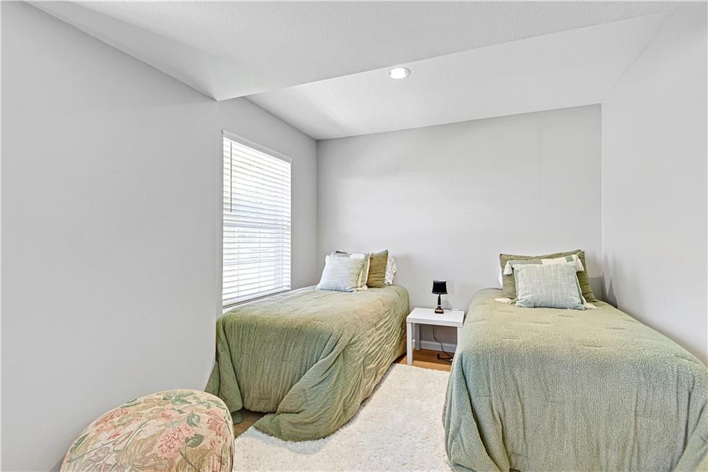 16169 Linden Street — photo 28