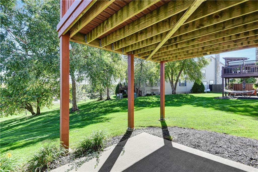16169 Linden Street — photo 31