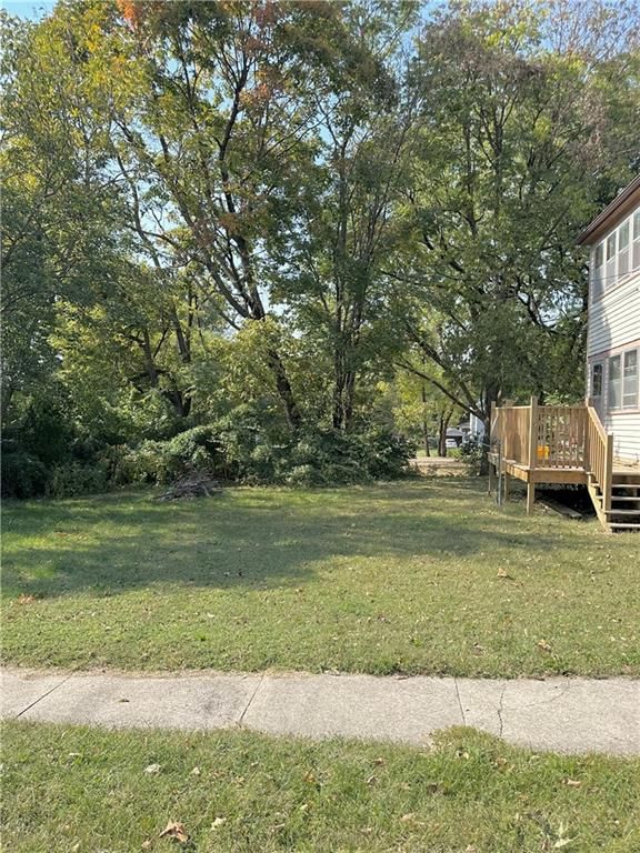 402 W Third Street — photo 2