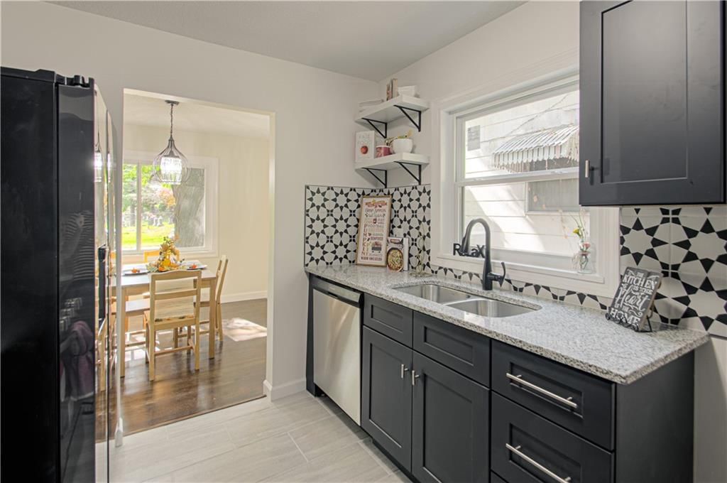 1162 E 67th Street — photo 15