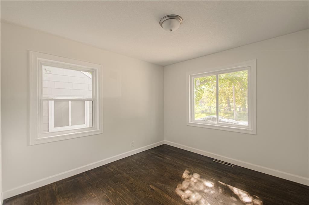 1162 E 67th Street — photo 16