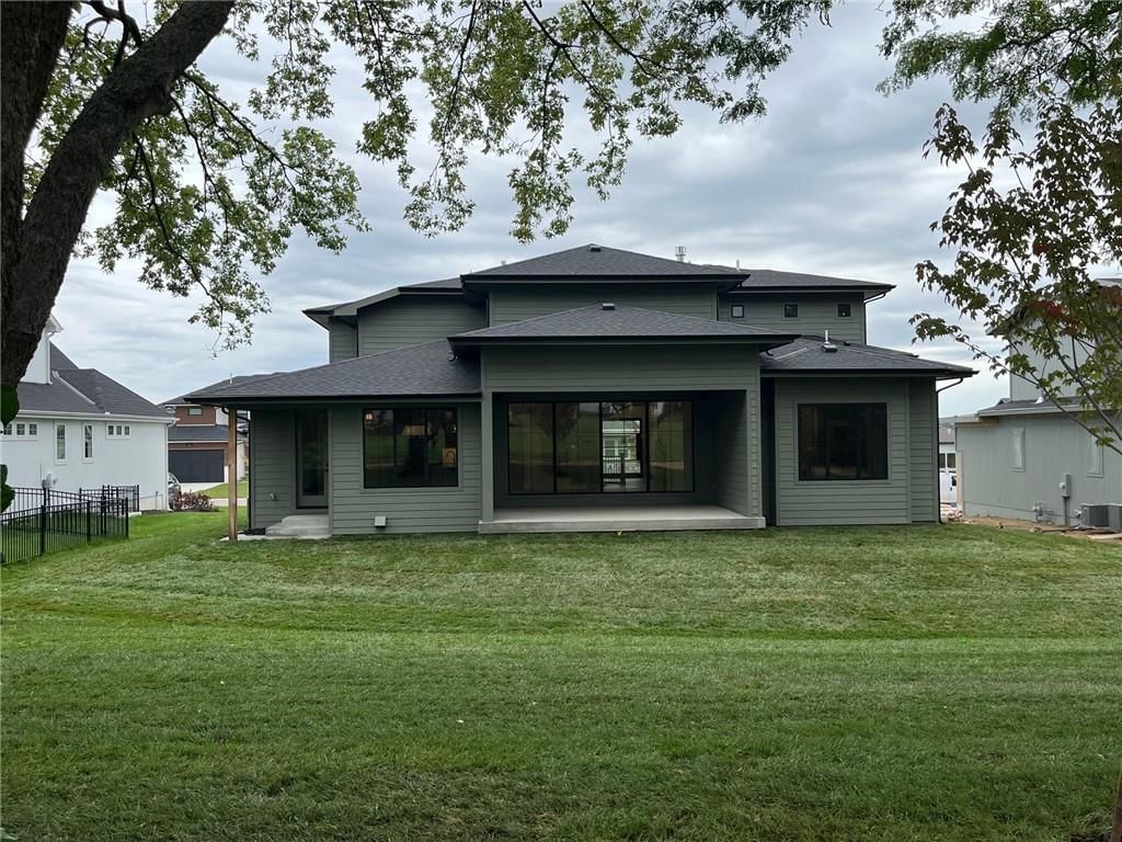 17004 Parkhill Street — photo 3