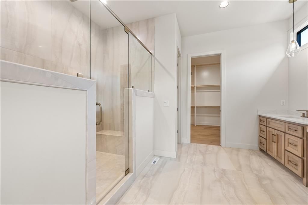 17004 Parkhill Street — photo 76
