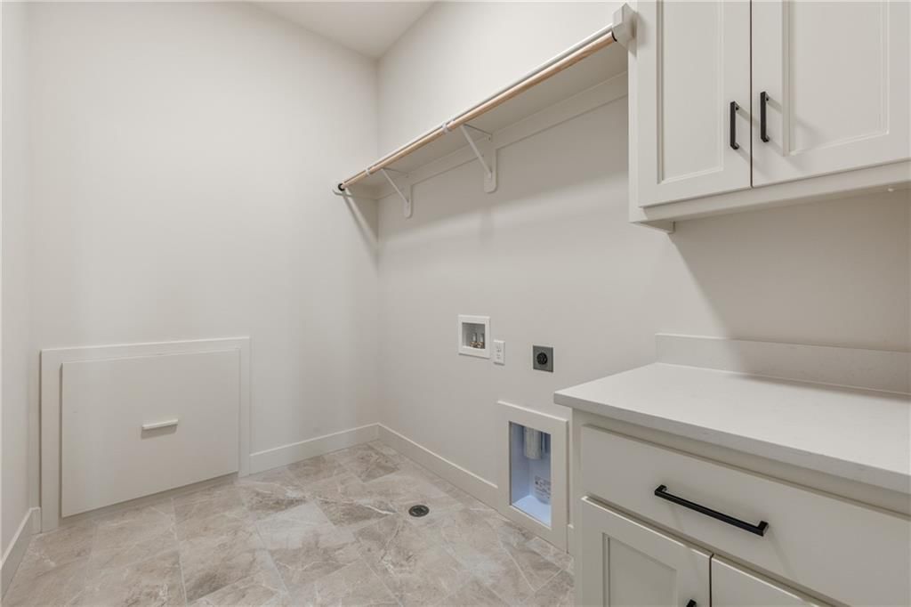 17004 Parkhill Street — photo 85