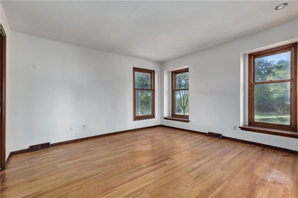 1004 Florence Avenue — photo 12
