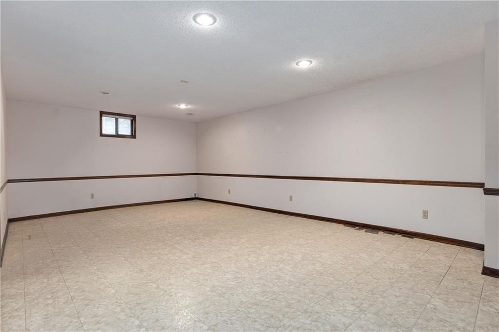 1004 Florence Avenue — photo 17