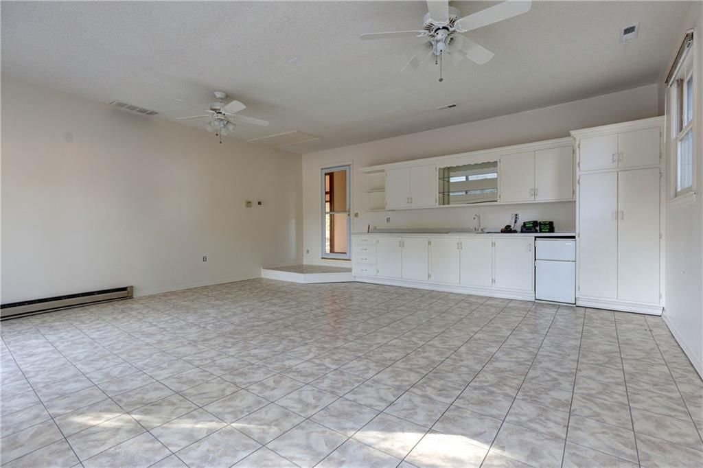 1004 Florence Avenue — photo 19