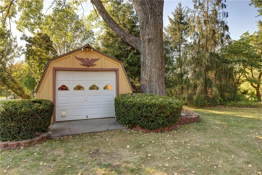 1004 Florence Avenue — photo 29