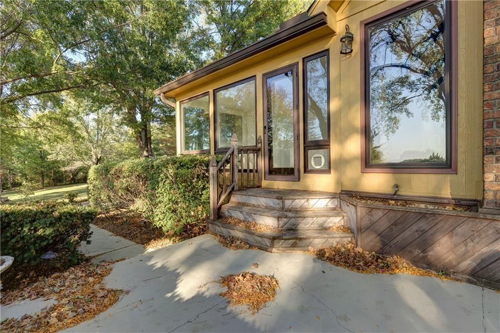 1004 Florence Avenue — photo 41