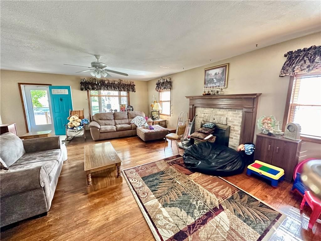 104 N FREDERICK Street — photo 17