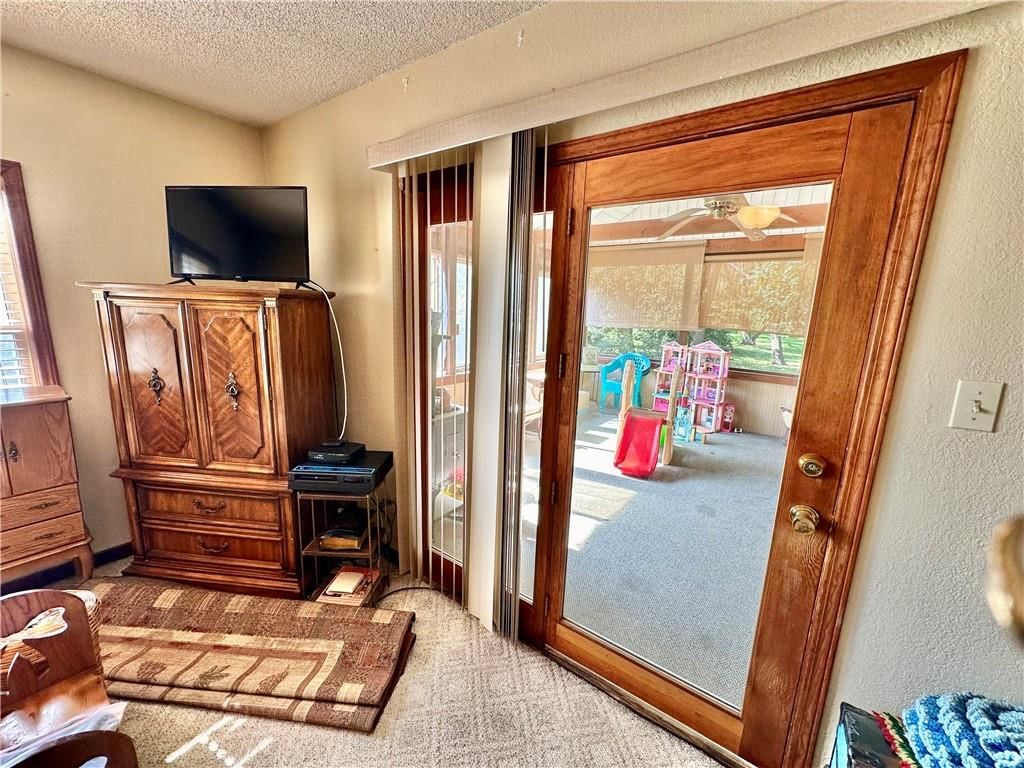104 N FREDERICK Street — photo 33