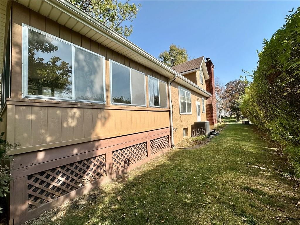 104 N FREDERICK Street — photo 7