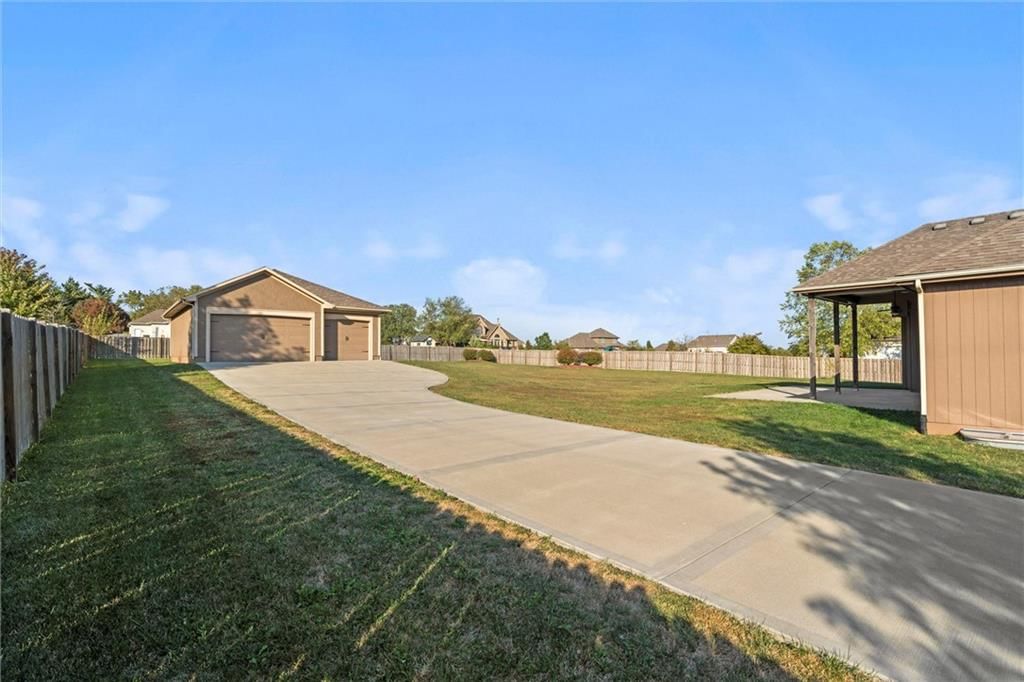 1602 Knoll Creek Lane — photo 36