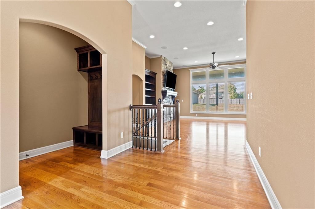 1602 Knoll Creek Lane — photo 5