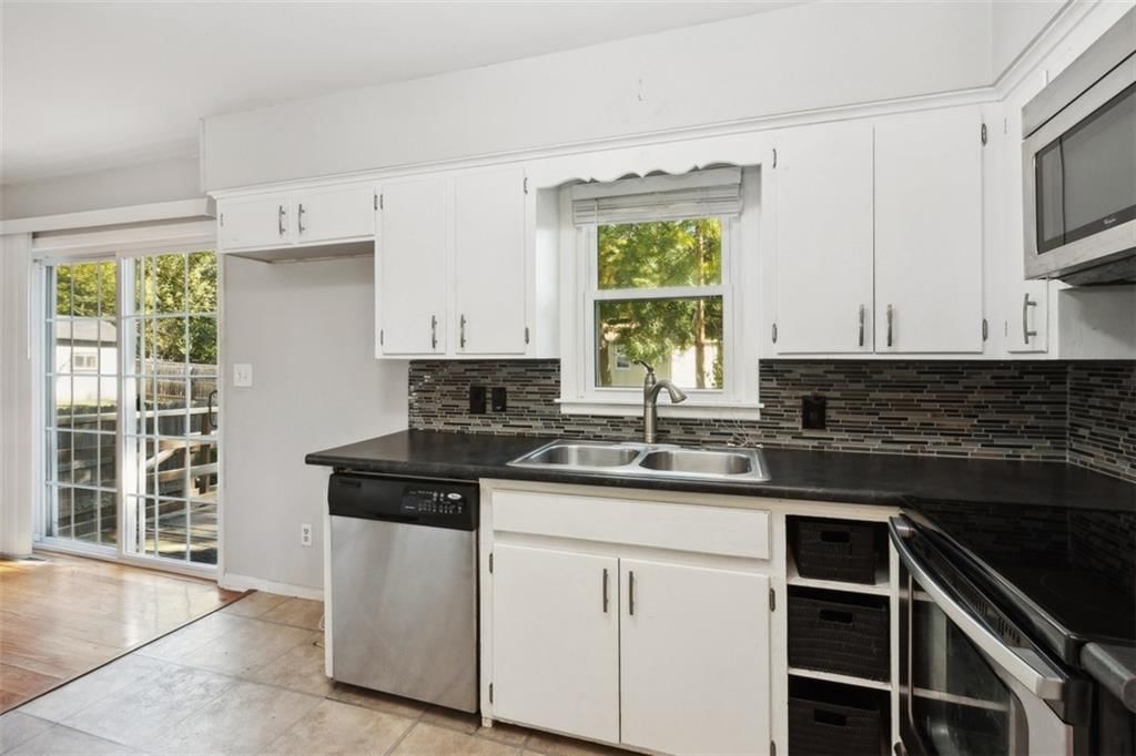 9011 Goddard Street — photo 8