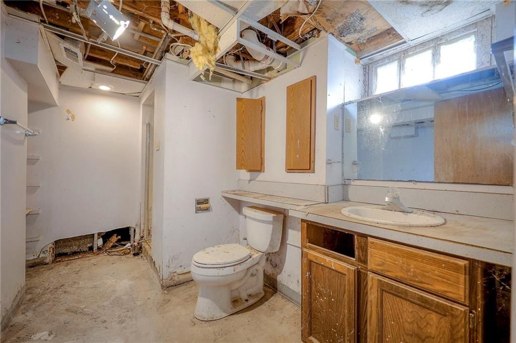 11415 W 67th Terrace — photo 3