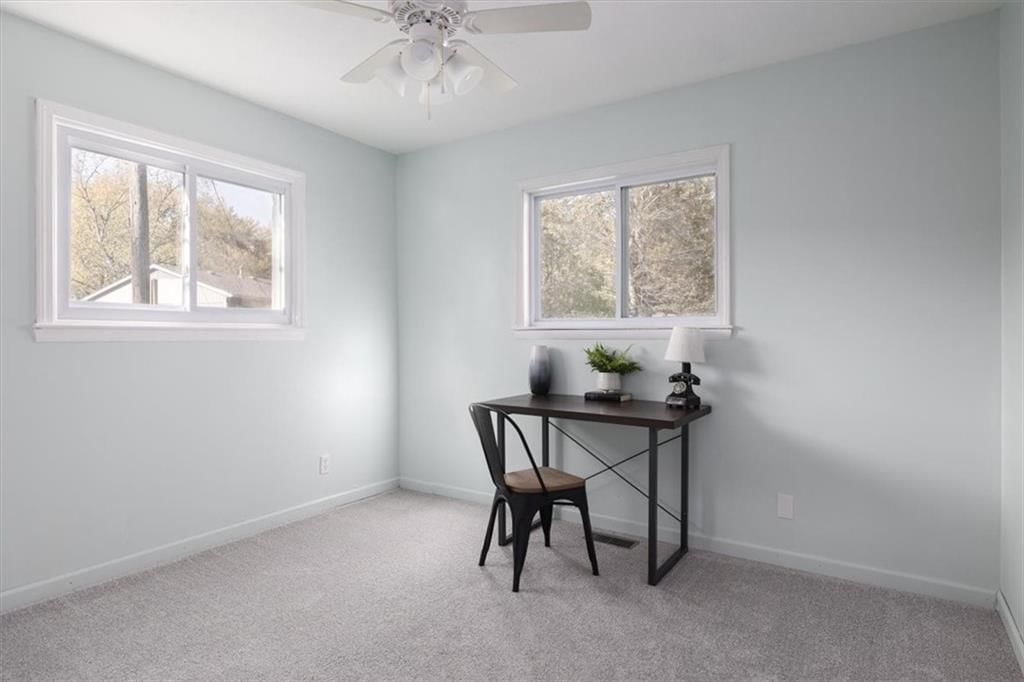 1409 Clare Court N — photo 13