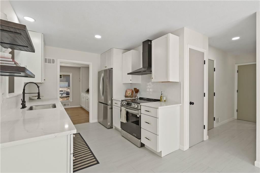 10626 Bridlespur Drive — photo 8