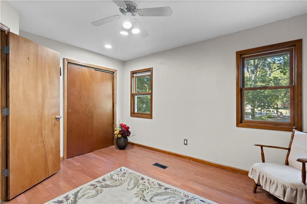 804 NE Mary Court — photo 25