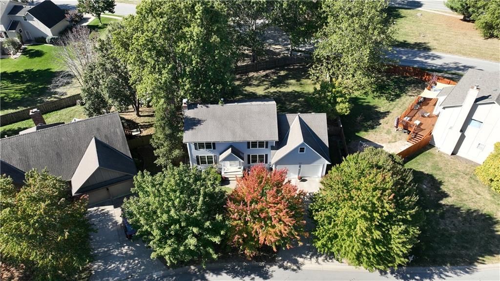 804 NE Mary Court — photo 38