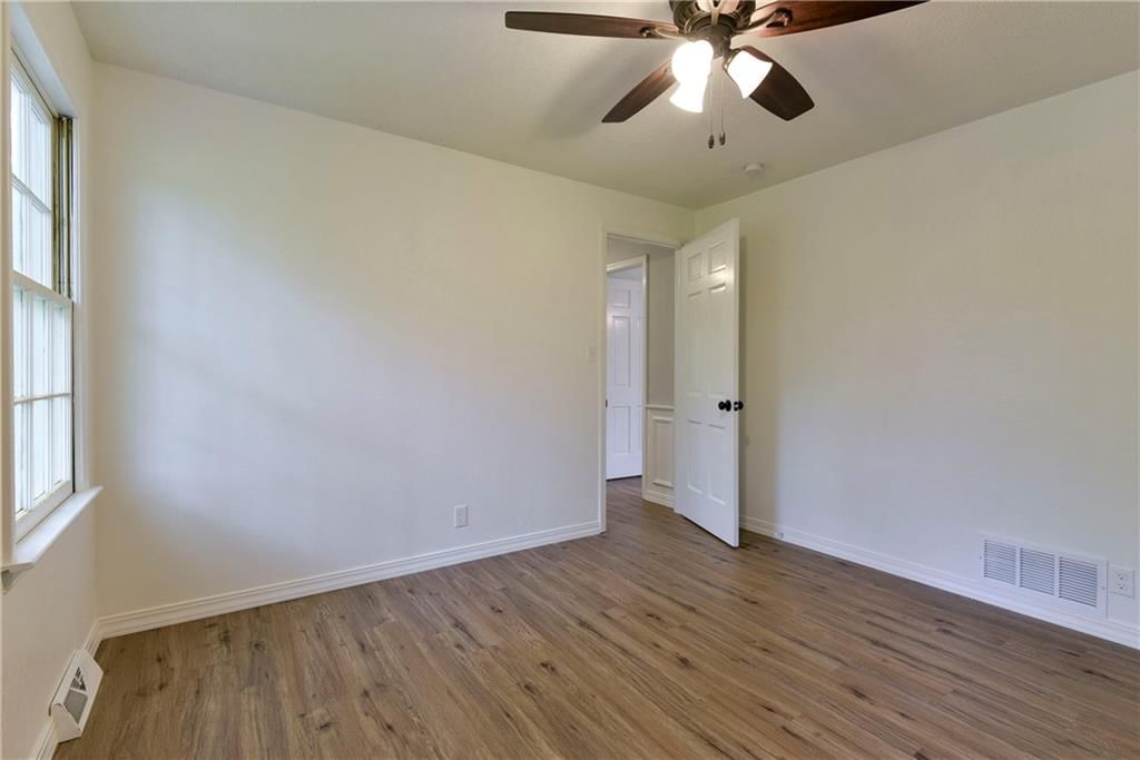 1407 Bitner Place — photo 33