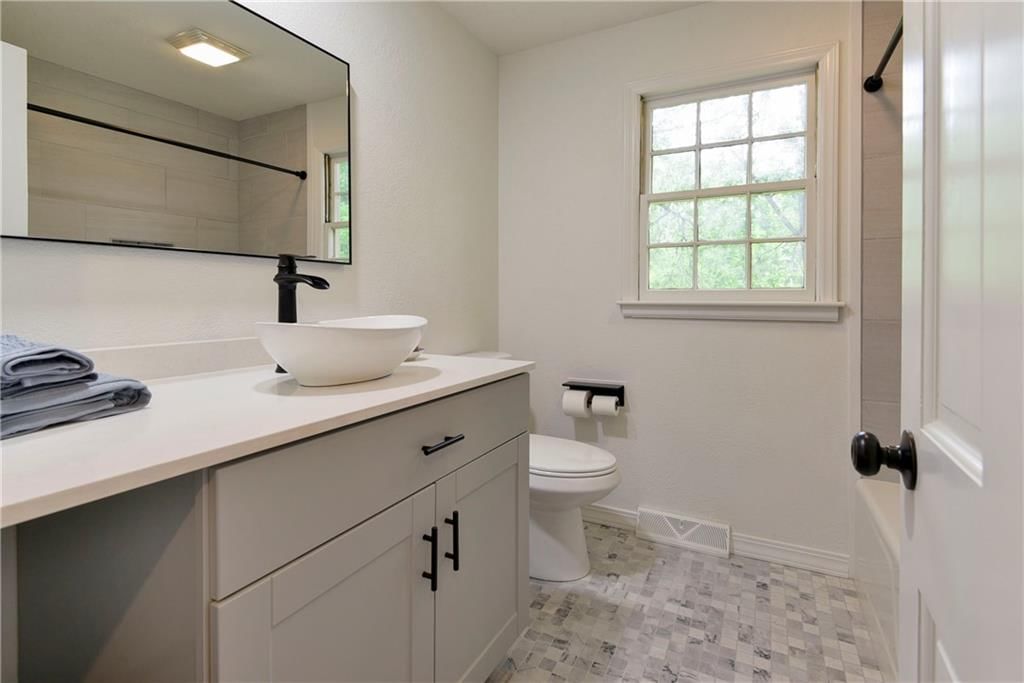 1407 Bitner Place — photo 34