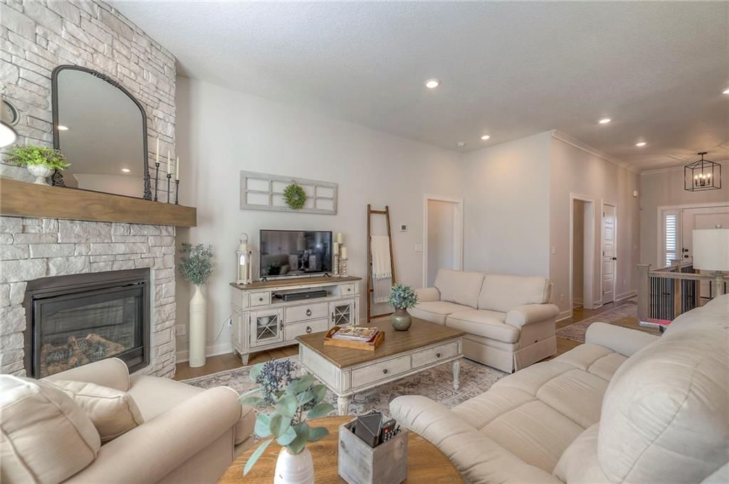 537 SE Carter Road — photo 14