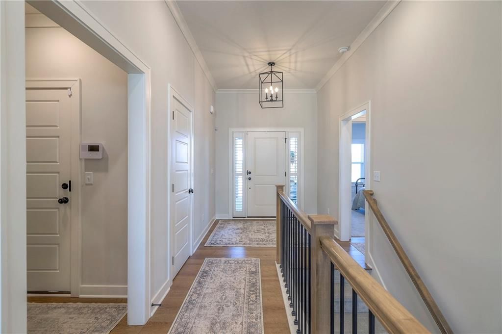 537 SE Carter Road — photo 3