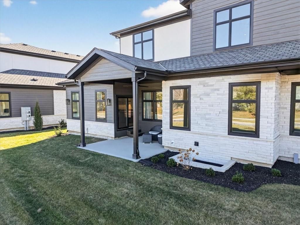 2856 W 133rd Terrace — photo 44