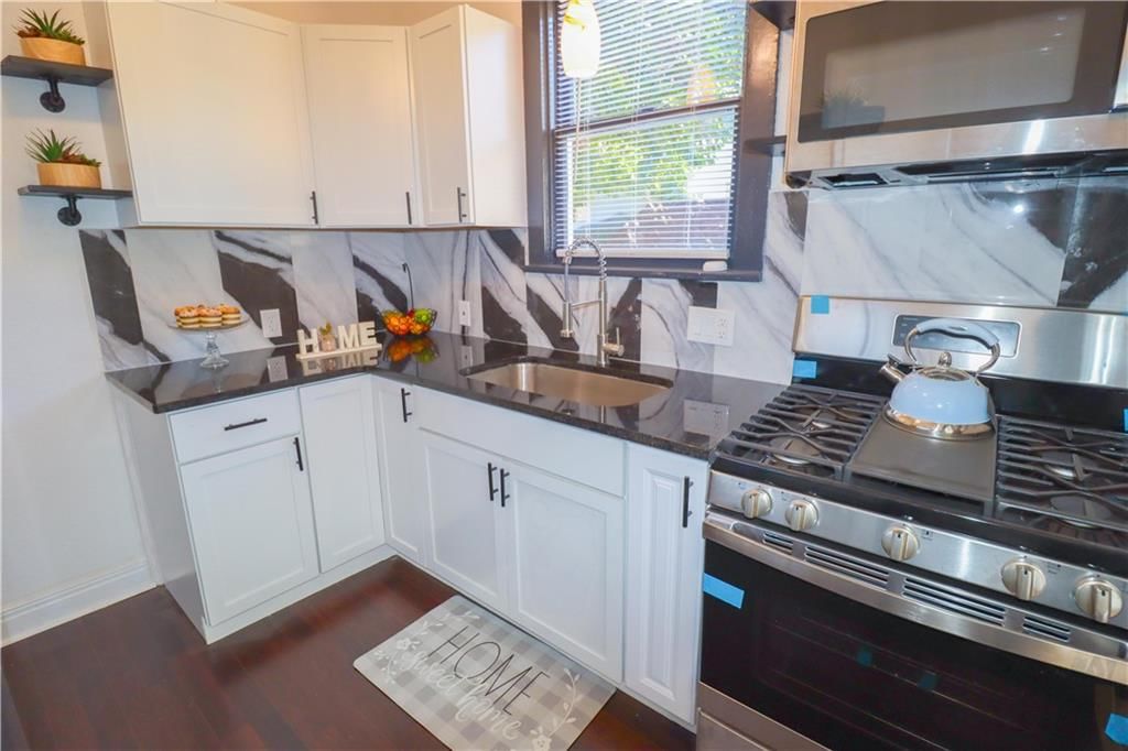 1414 Locust Street — photo 16
