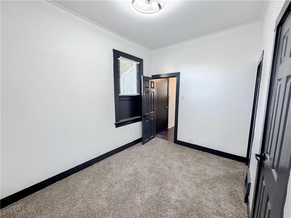 1414 Locust Street — photo 23