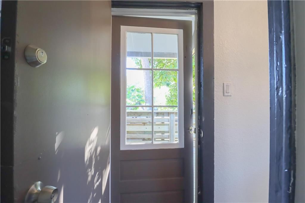 1414 Locust Street — photo 27