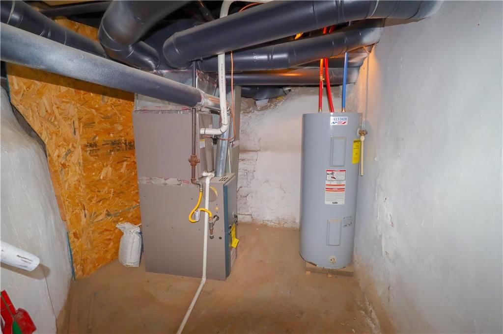 1414 Locust Street — photo 30