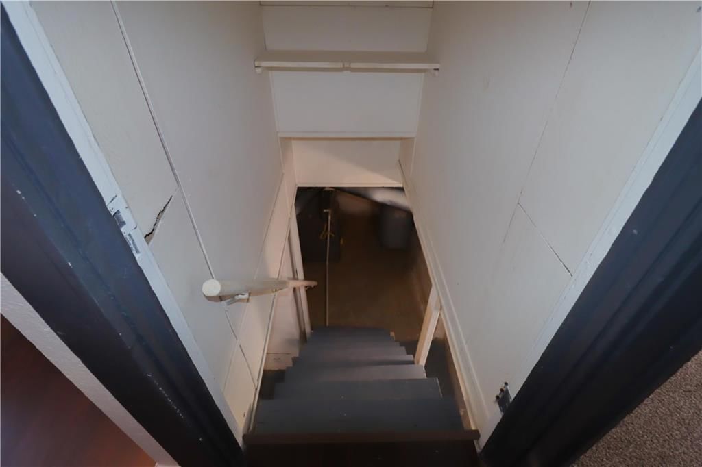 1414 Locust Street — photo 31