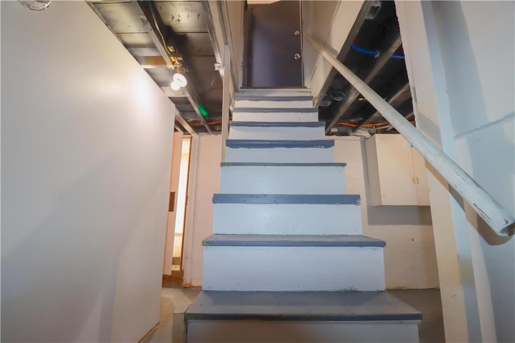 1414 Locust Street — photo 32