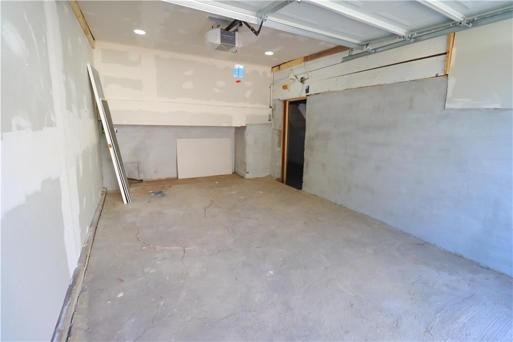 1414 Locust Street — photo 37