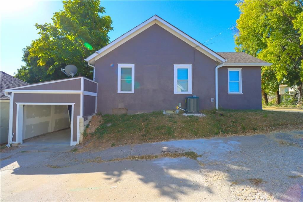 1414 Locust Street — photo 44