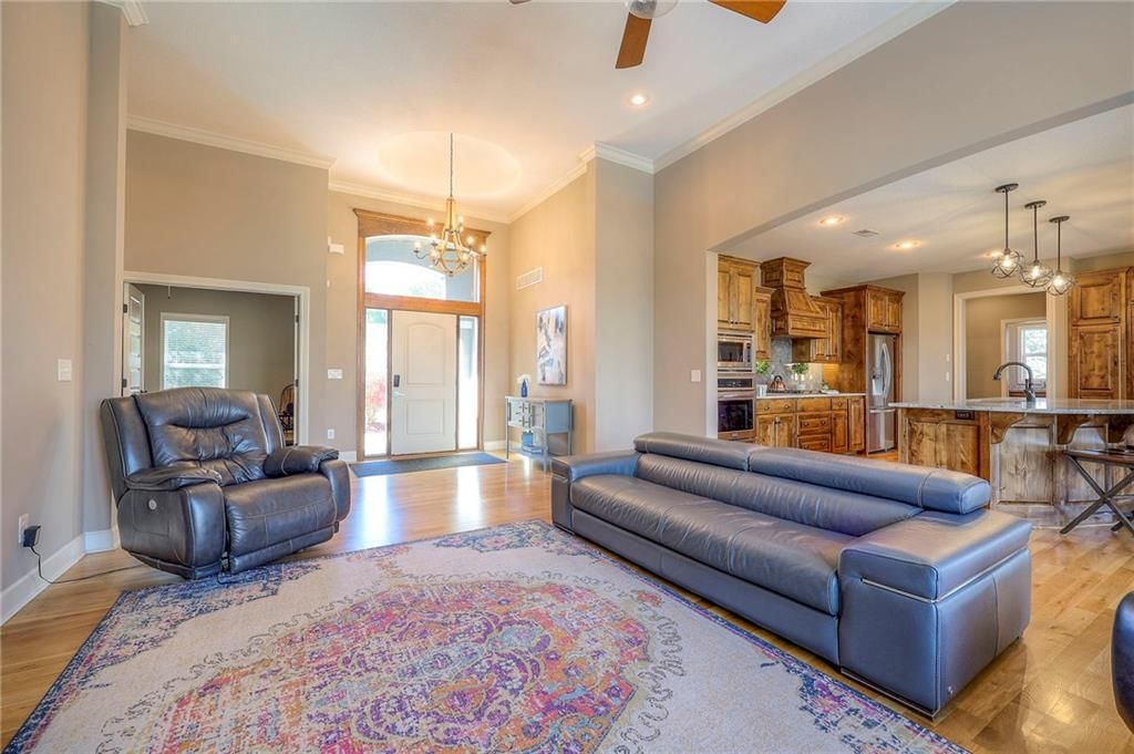 4504 Brownridge Street — photo 18