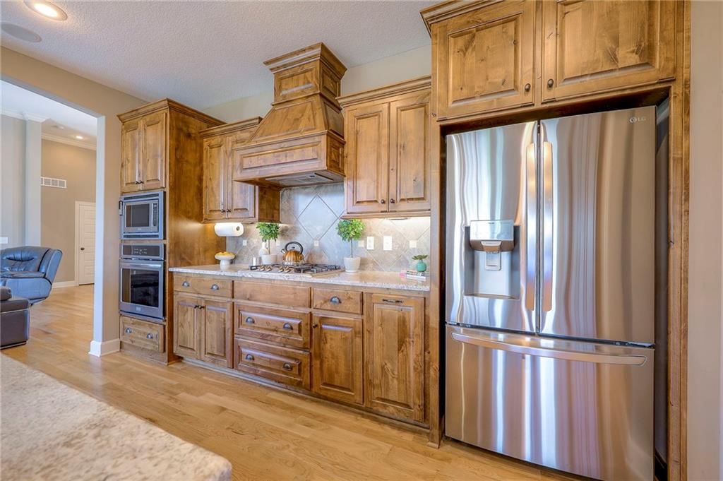 4504 Brownridge Street — photo 23
