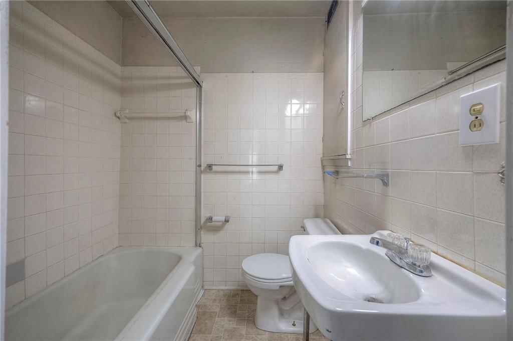 907 E 59th Street E — photo 13