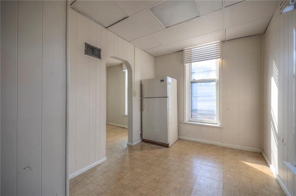 907 E 59th Street E — photo 15