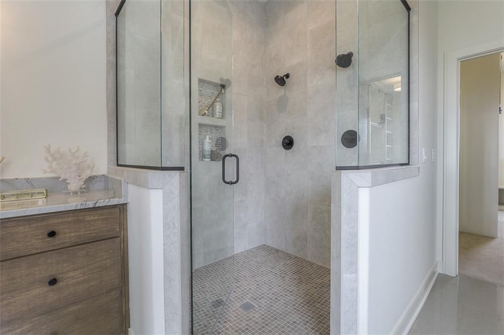 16925 Parkhill Street — photo 31