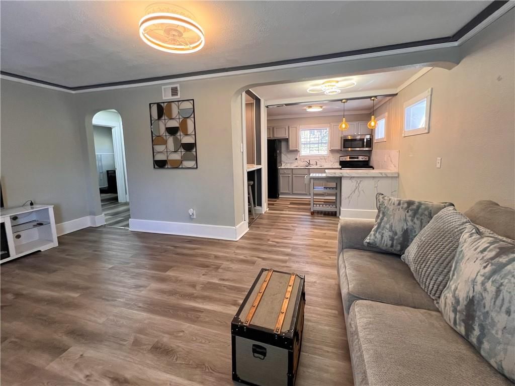 6439 Chestnut Avenue — photo 4