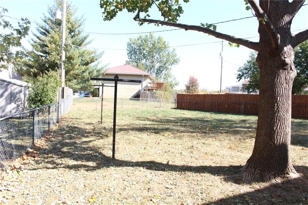 15530 Elm Street — photo 7