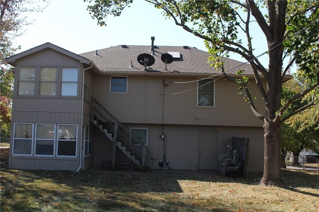 15530 Elm Street — photo 8