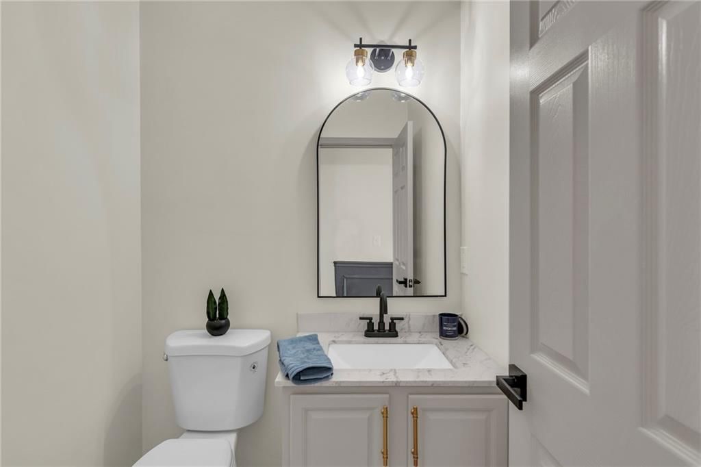 1018 Maple Woods Drive — photo 17