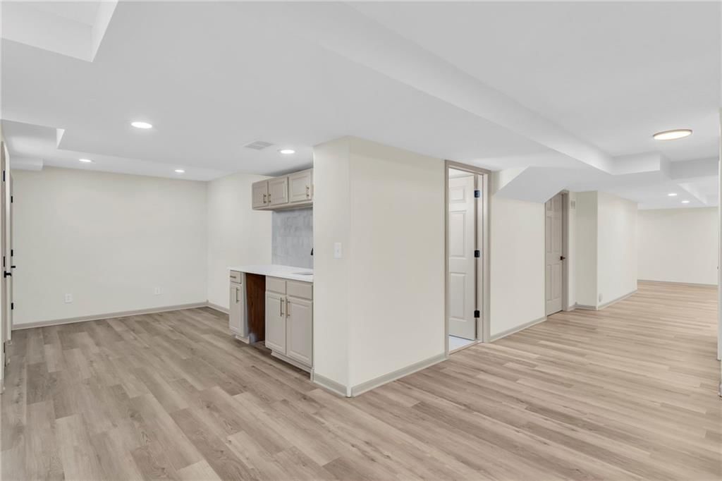 1018 Maple Woods Drive — photo 33